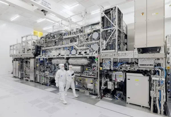 ASML-in EUV skanerləri 2027-ci ilin sonuna qədər tamamilə satılıb