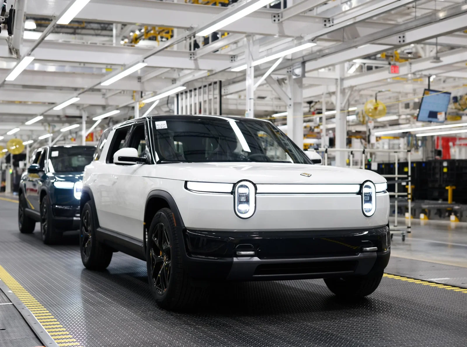 Rivian özünün yeni "R2" modeli ilə iqlim hədəflərini vaxtından əvvəl reallaşdırıb