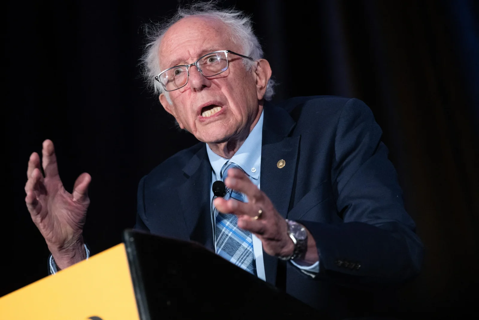 Berni Sanders süni superintellektin inkişafını qadağan edən qanun layihəsi təqdim edib