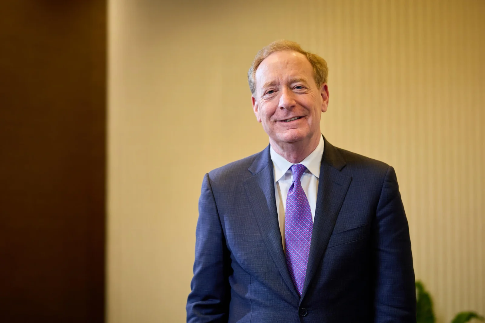 Microsoft kommunikasiya strategiyasını dəyişir: Brad Smith yeni rəhbər təyin olundu