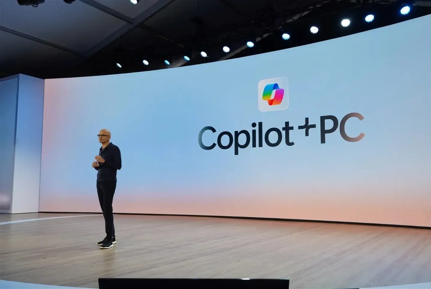 Microsoft "Copilot Plus PC" brendini ləğv edir: Səbəblər nədir?
