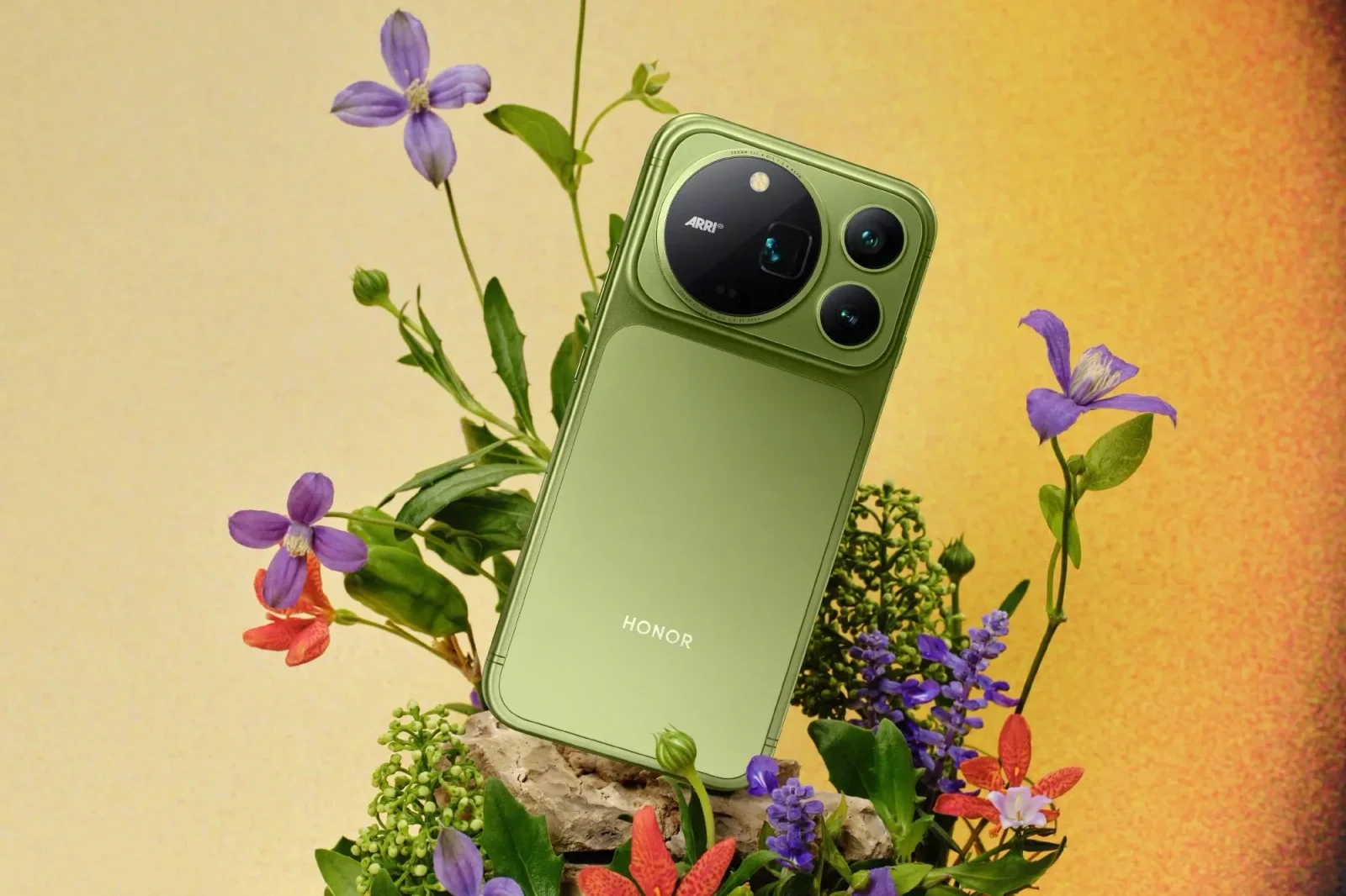 Honor "Magic 9 Pro Max" modelini təqdim etdi: Nəhəng batareya və peşəkar kamera imkanları