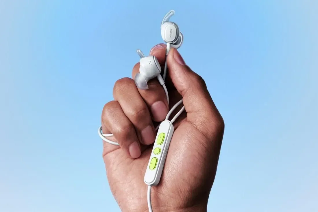 Bose 11 ildən sonra ilk simli qulaqlıqlarını satışa çıxarır