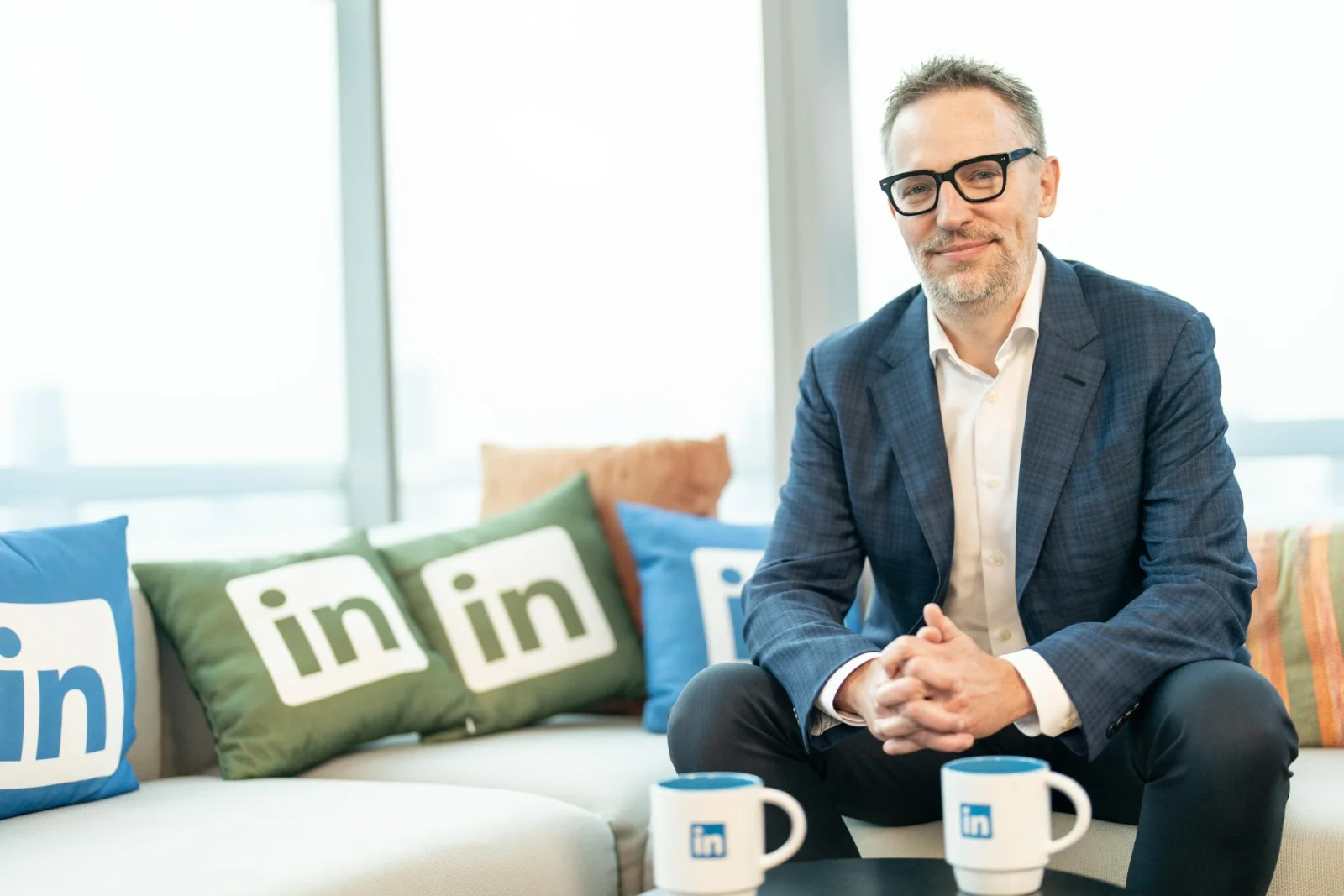 Microsoft-un "Office" və "Teams" rəhbəri Ryan Roslansky şirkəti tərk edir