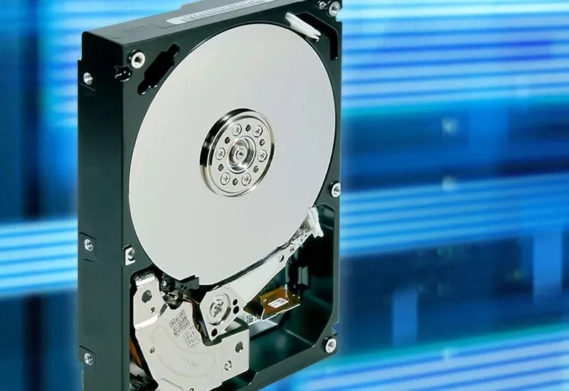 Toshiba süni intellekt bumu fonunda sərt disklərin istehsal gücünü ikiqat artırır