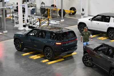 Rivian satışları artır: R2 modeli şirkətin gözlənilən uğuruna çevrilir