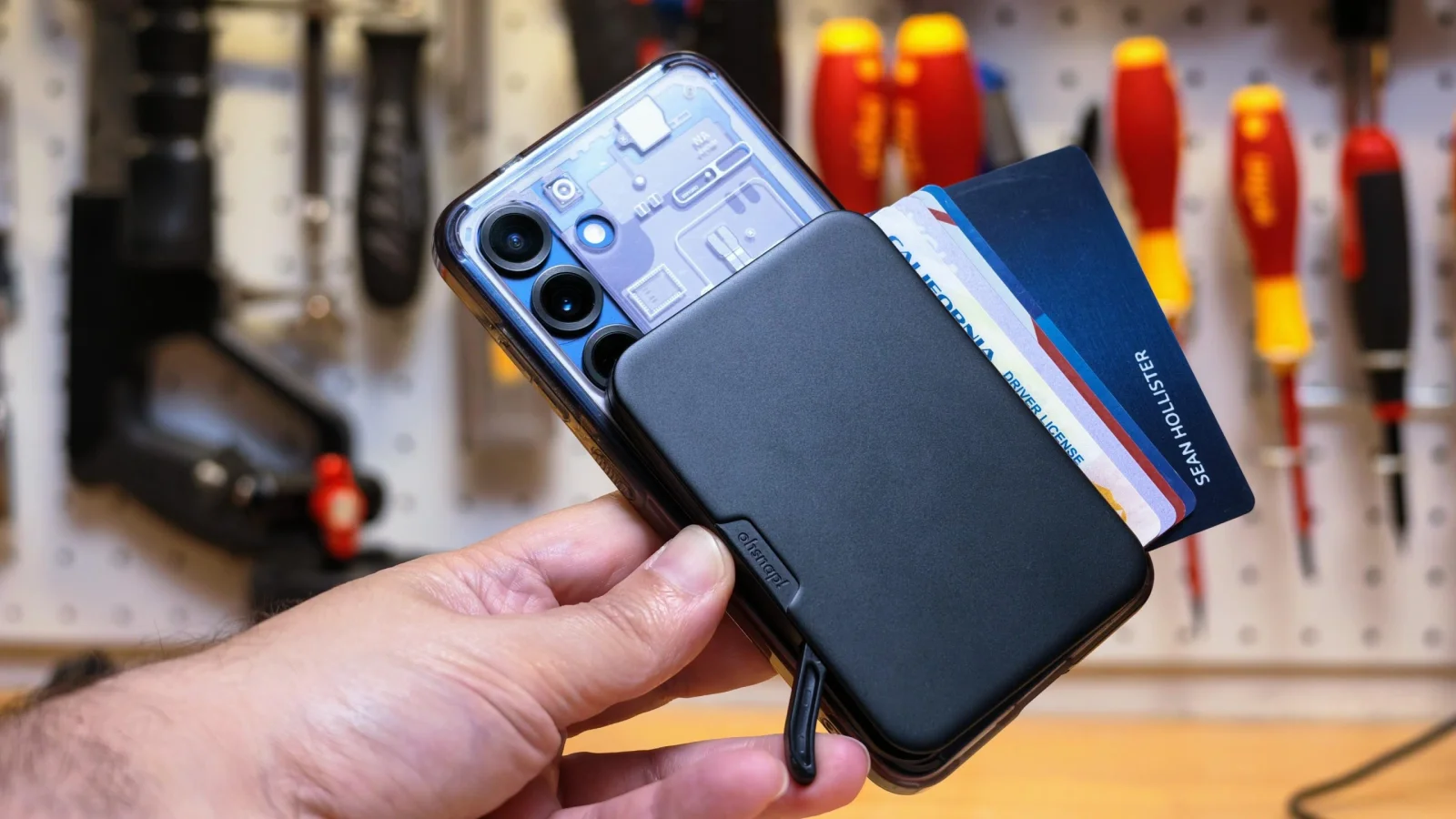 OhSnap Wallet 2: Telefon üçün innovativ modulyar və lever-action pulqabı