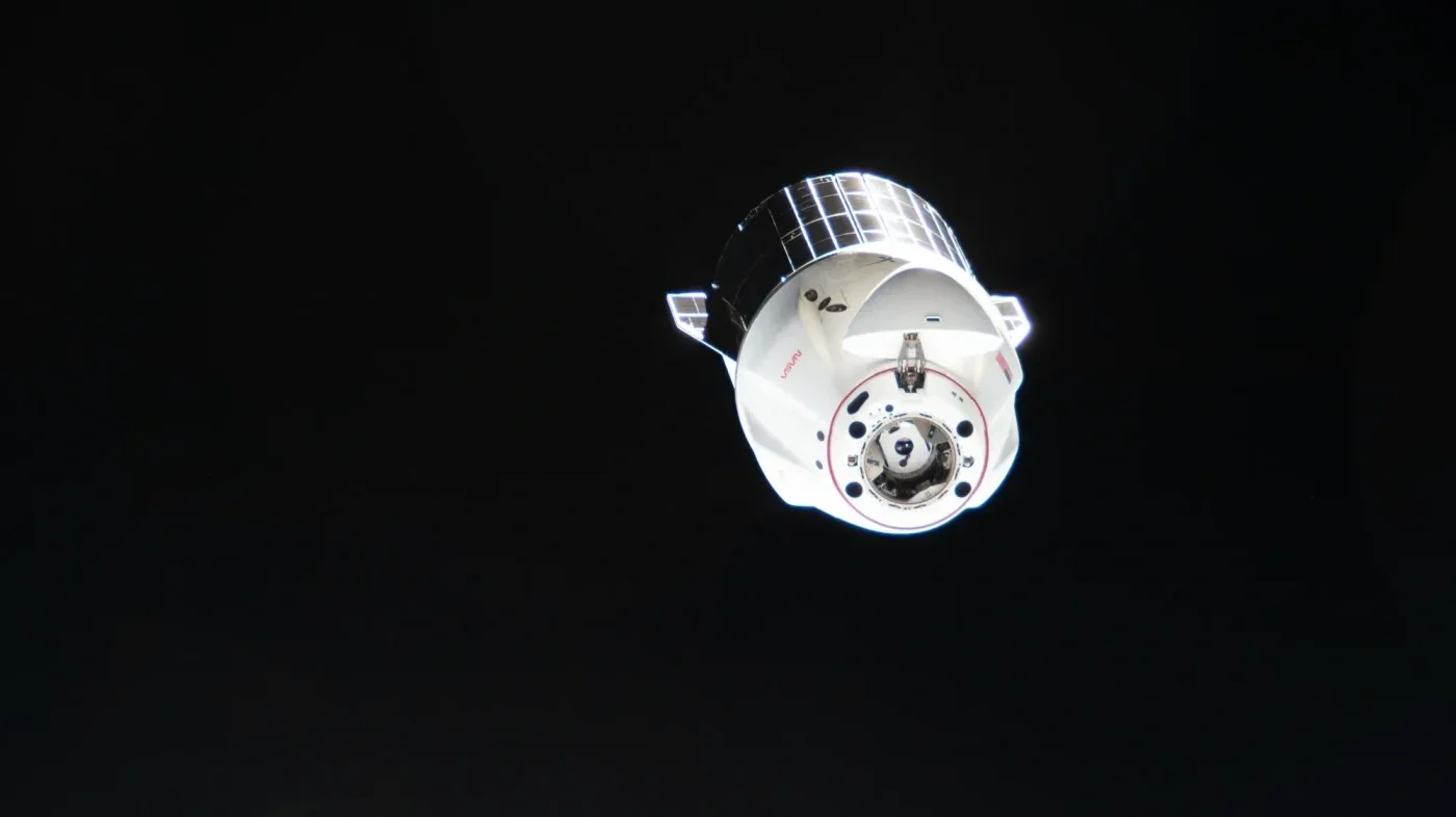 SpaceX "Dragon" yük gəmisini elmi təcrübələr üçün kosmosa göndərdi