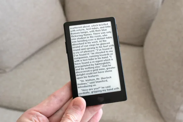 Xteink X4 Pro: Kompakt ölçülü e-kitab oxuyucusu üçün tarixi endirim