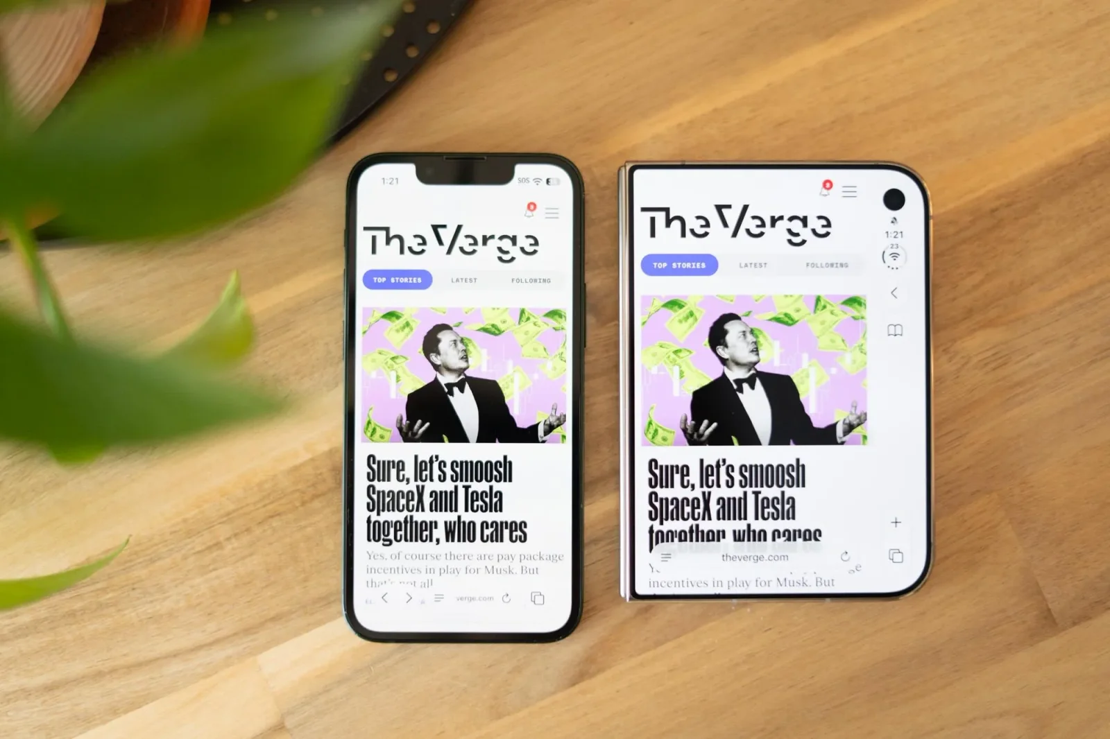 "iPhone Duo" kiçik smartfon axtaranlar üçün uyğundurmu?