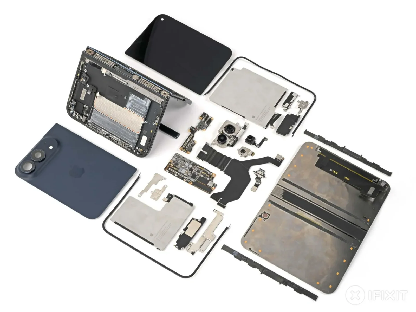 iFixit "iPhone Duo"-nun daxili quruluşunu təhlil edib: Ekran və menteşə problemlərinin səbəbi nədir?