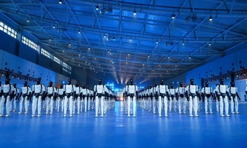Çində 110 robotun sinxron rəqsi Ginnesin Dünya Rekorduna düşdü