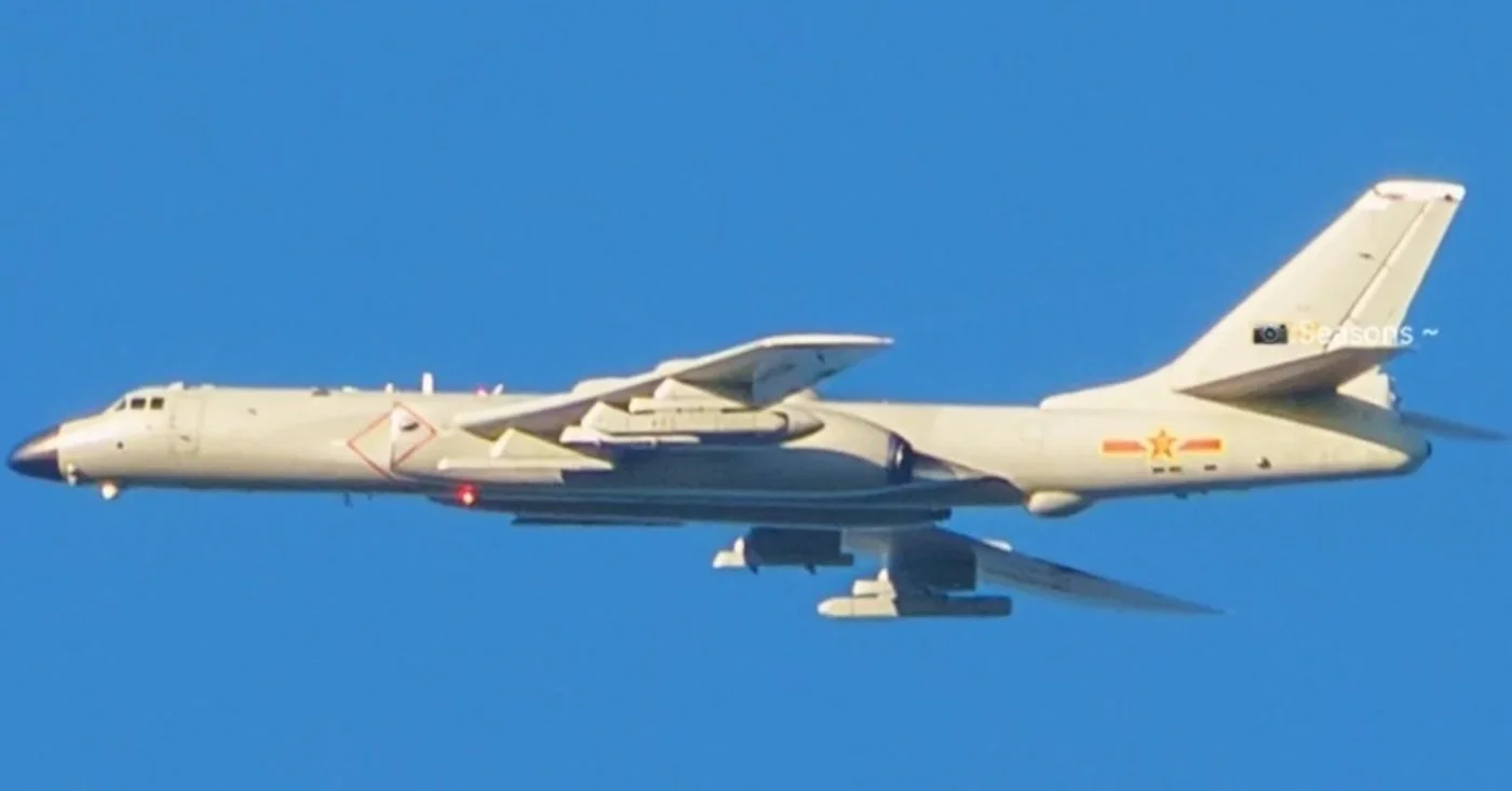 Çinin "H-6K" bombardmançı təyyarəsində qeyri-adi elektron mübarizə avadanlıqları aşkarlandı