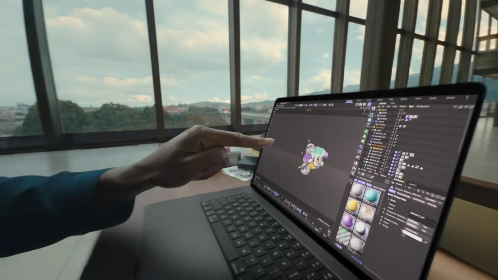 Apple uzun müddətdir gözlənilən toxunmatəchizatlı MacBook Pro-nu nümayiş etdirdi
