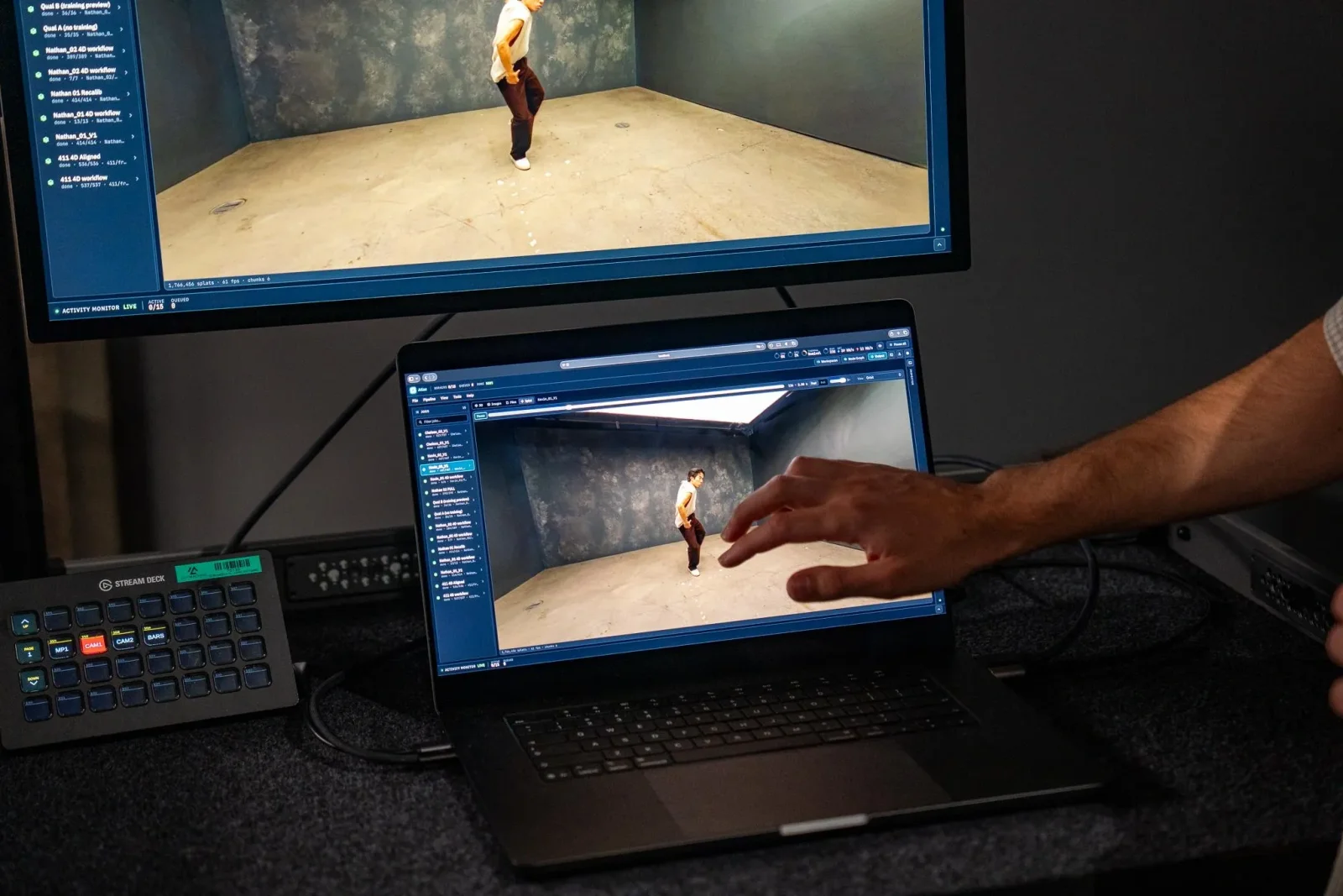 Yeni "MacBook Pro" rəng mütəxəssisləri üçün "Apple CMF 2026" dəstəyi təqdim edir